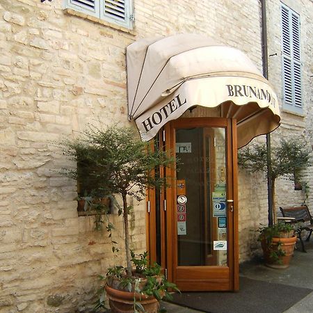 Hotel Palazzo Brunamonti Bevagna Luaran gambar