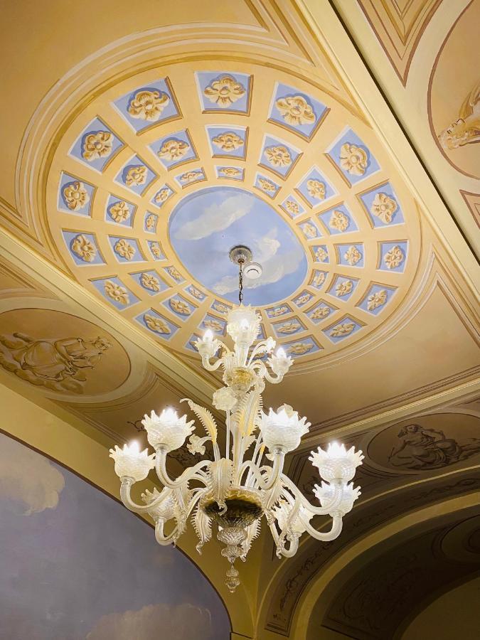Hotel Palazzo Brunamonti Bevagna Luaran gambar